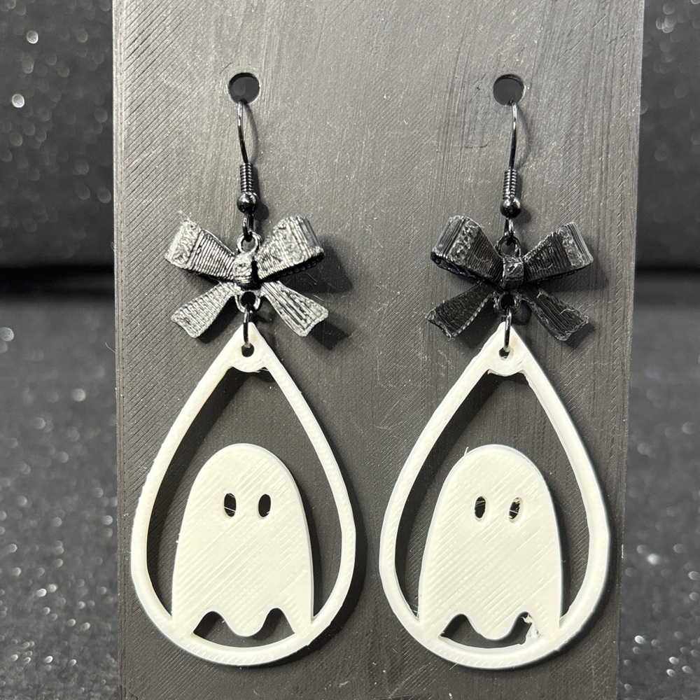 Ghost Earrings with Bow – Cute Spooky Halloween Jewelry